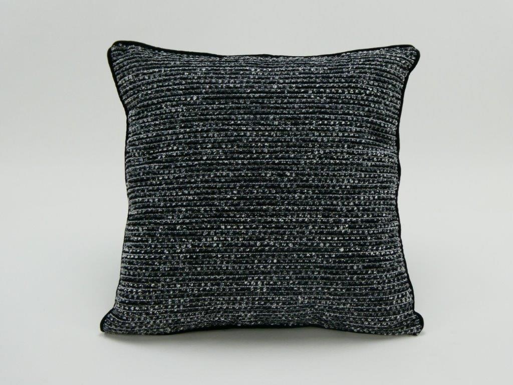 HLJ Designer Throw Pillows, Made in USA – 520-Piece Wholesale Lot